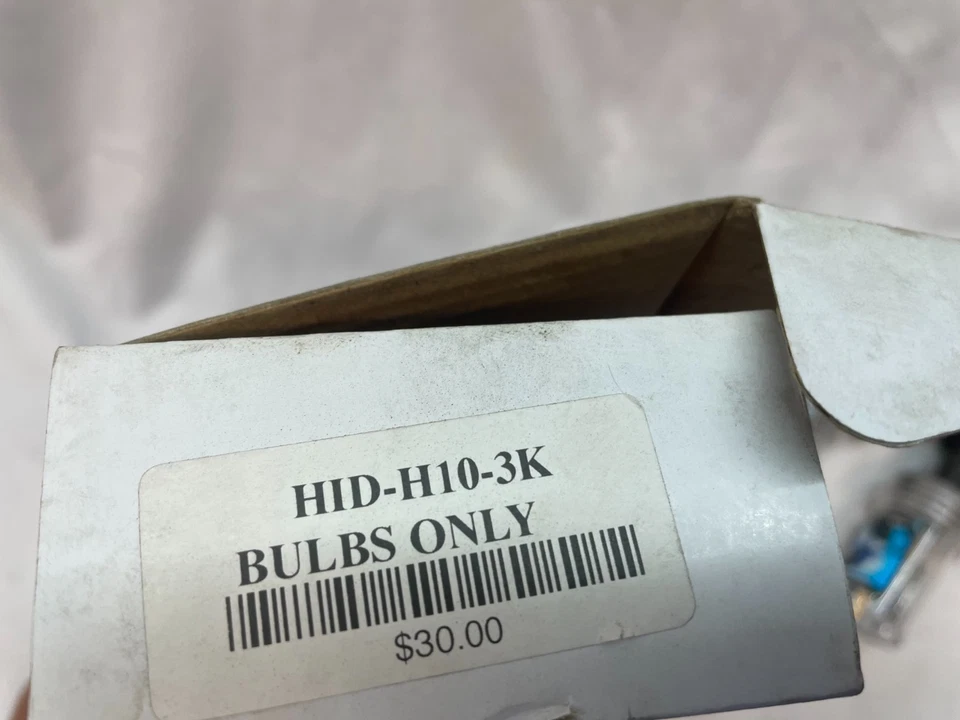 2x XENON H10 9145 HID Bulbs AC 35W Super Bright Fog Light Replacement 3K - Image 4 of 4