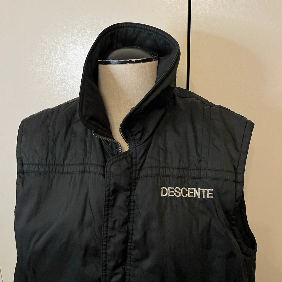 Descente Vintage Ski Vest Mens LG Black Full Zip Retro Insulated Puffer 90s Y2K - Image 4 of 4