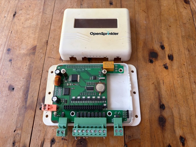 Open Sprinkler OSPi V 1.4 plus psu. Raspberry pi not included
