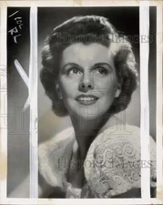 1956 Press Photo Actress Jean Gillespie stars on the TV show "Crunch and Des"