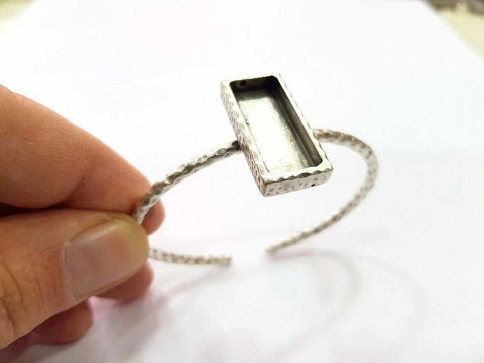 Brazalete de plata martillada brazalete en blanco ajustable plata antigua latón G16023 Foto 4 de 4