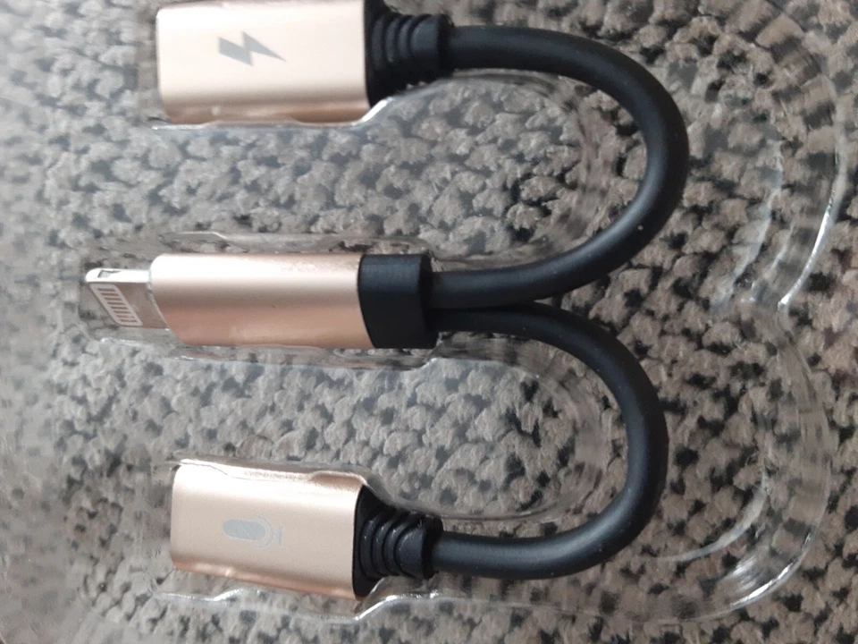 Three in One charging audio call converter - Image 4 of 4