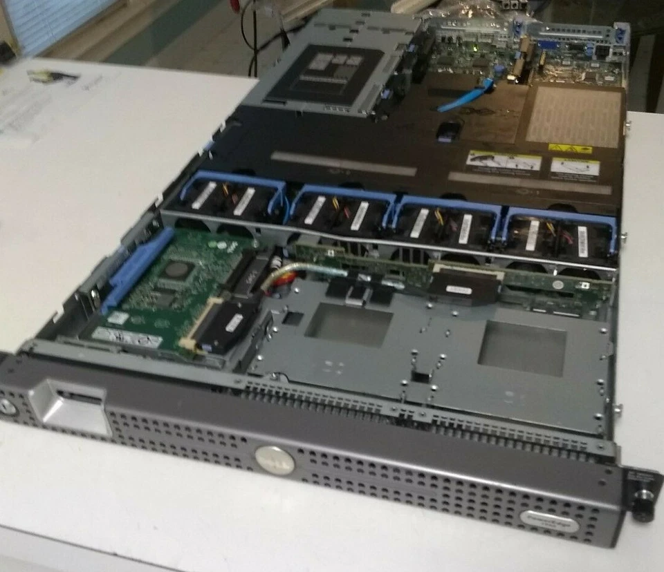 Dell Poweredge 1950 Server 2.6GHz Xeon Quad Core x2 16GB PC2 RAM No HDD No OS - Image 3 of 4