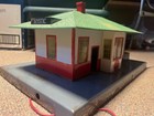 Train toy AMERICAN FLYER LIGHTED STATION NO.587. HAS ALL GLASS. DOORS. very good — photo 2