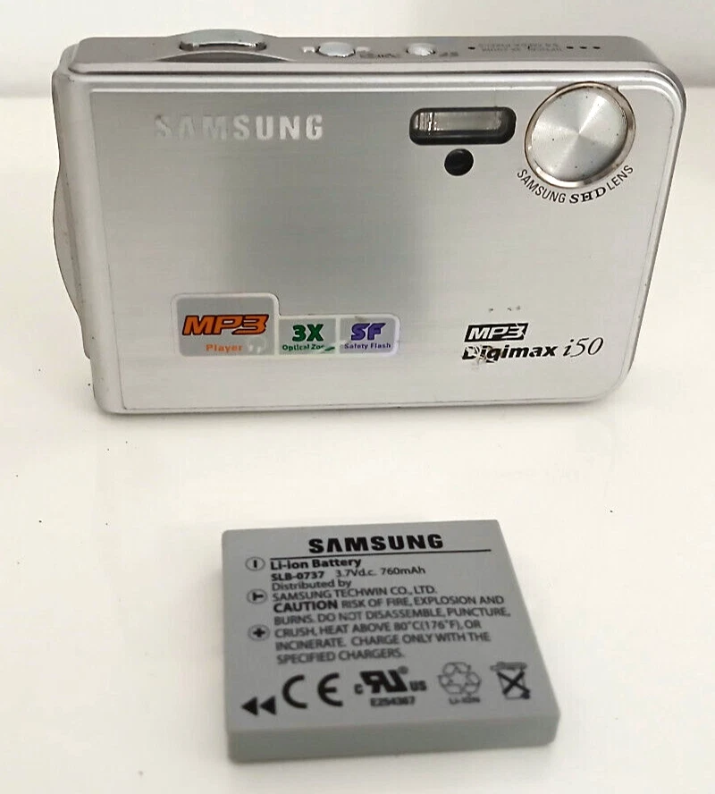Vintage SAMSUNG Digimax I50 5MP Mp3 Digital Camera