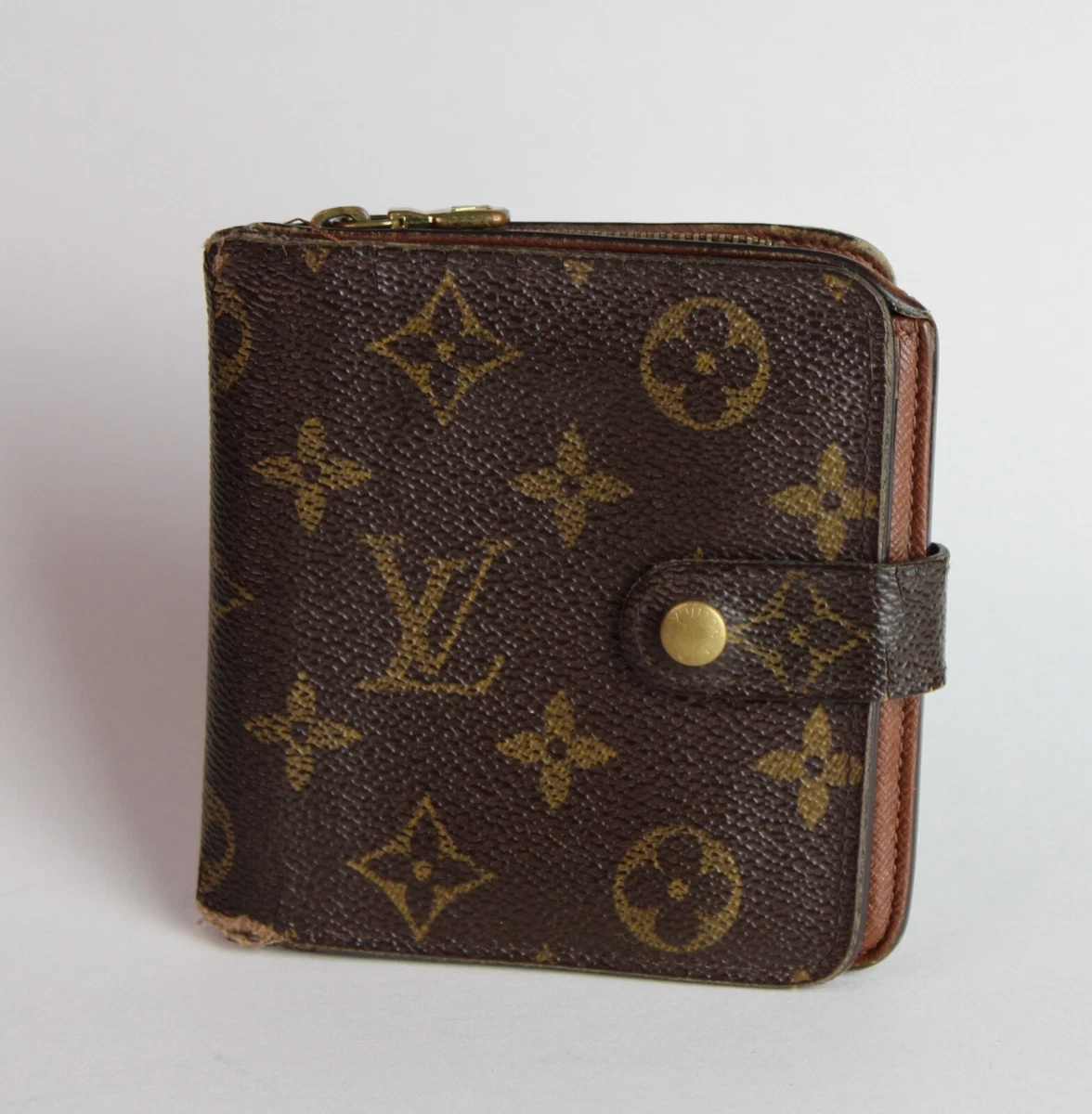 Louis Vuitton Monogram Bifold Compact Snap Wallet