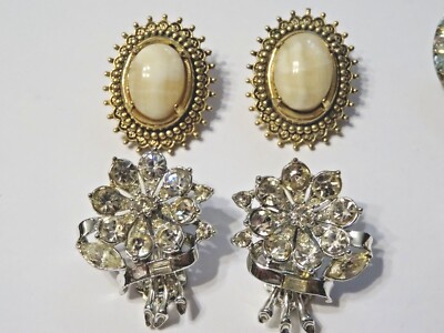 EARRINGS ~ 4 SETS OF VINTAGE 1950's CLIP-ON EARRINGS | eBay