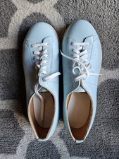 New in Box Linds Classic Bowling Shoes - Women's LH 5.5 B - Light Blue