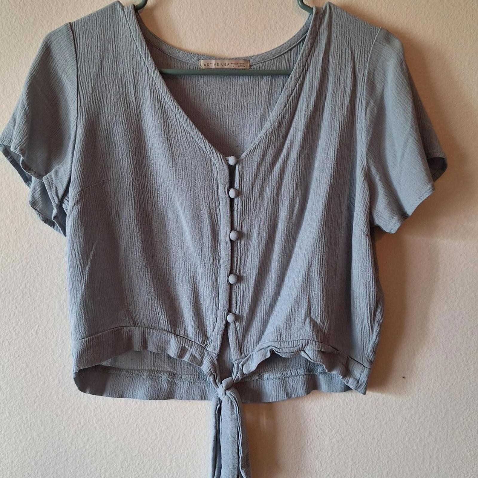 Active USA Lightweight Cropped Button-Up Top - image 1