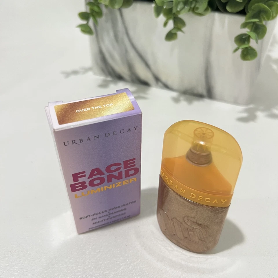 Luminizador Urbay Decay Face Bond - OVER THE TOP - 30 ml/1 fl. oz Foto 2 de 4