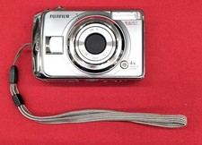 Fujifilm FinePix A900 9MP Digital Camera 7x Zoom Compact Used