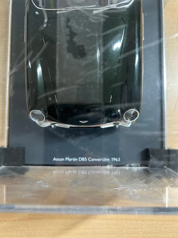 modellino auto 1 18 Aston Martin DB5 Volante Cabriolet Open 1963 nuovissimo  - Immagine 2 di 4