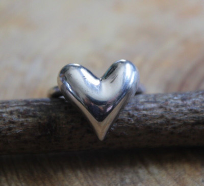 RIM Studio Sterling Silver HEART Ring sz 8