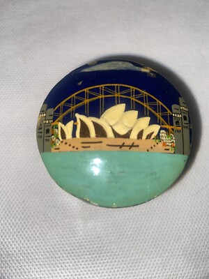 Vintage Lacquered Trinket Box Depicting Sydney Opera House And Harbour Bridge