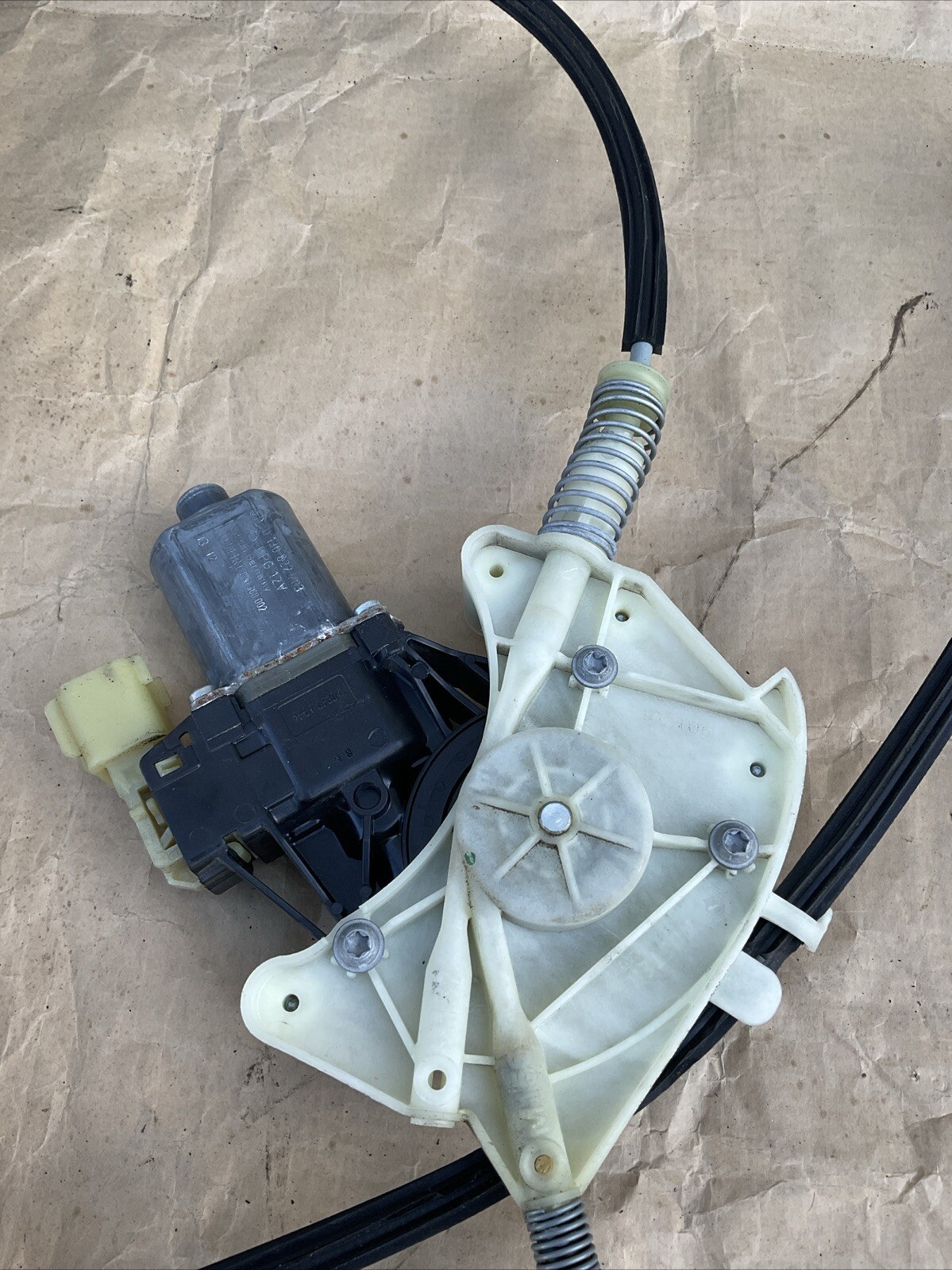 14-22 MASERATI QUATTROPORTE FRONT RIGHT DOOR WINDOW REGULATOR MOTOR OEM 19K
