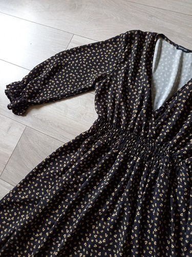Boohoo Dark Grey Ditsy Floral Flared Dress Long Sleeved Smart Boho Retro UK14 - Picture 16 of 22