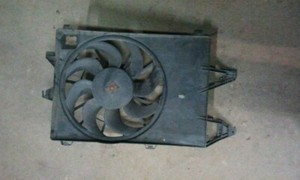 Ford Mondeo I GBP 1.8i Lüfter Kühlerlüfter 93BB-8146-AD