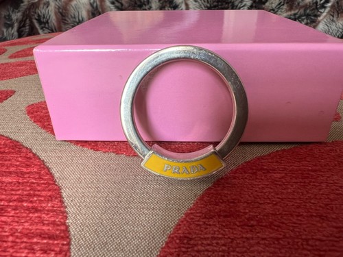 Vintage PRADA metal keyring in silver tone with yellow - Picture 4 of 10