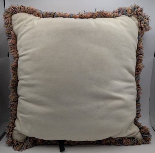 Cuscino arazzo mamma e orso bambino con frange rosa blu di Dakotah 12" x 12" - Foto 2 di 3