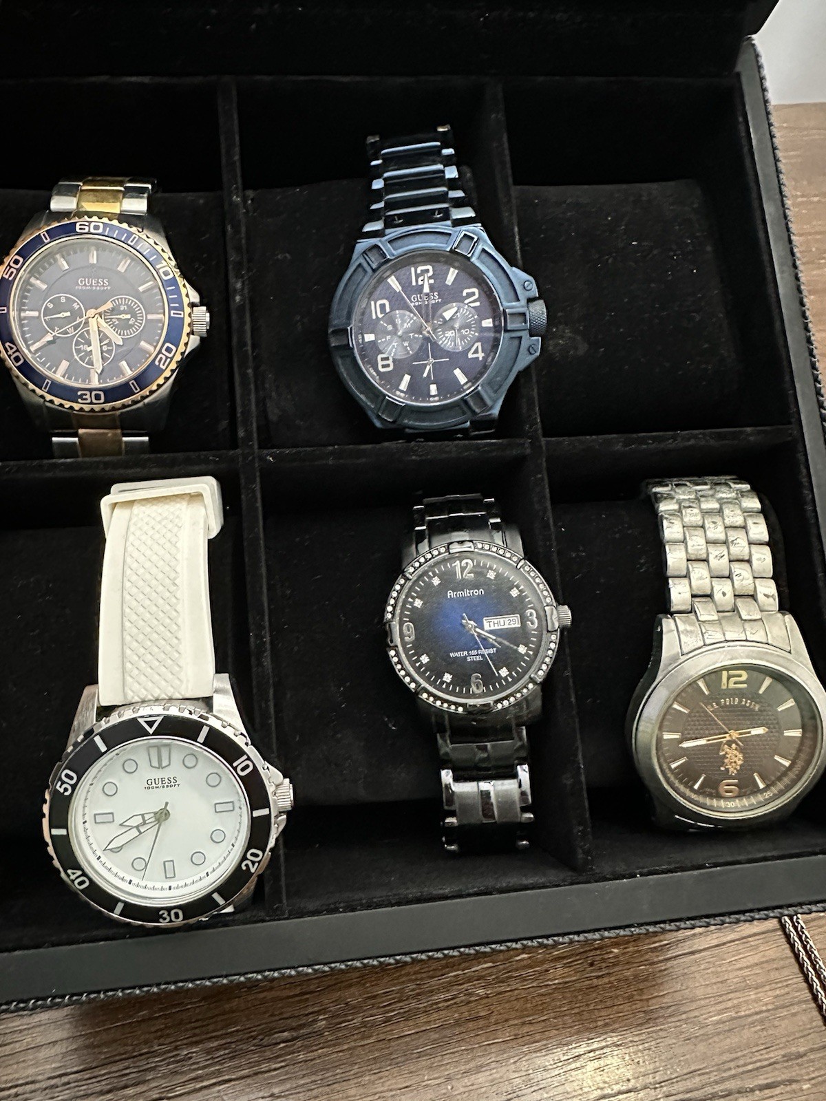 GUESS Accessory Bundle (USED/WORN) - image 5