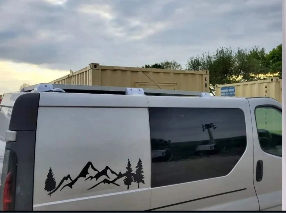 Camper Van - Vauxhall Vivaro - Image 2 of 4