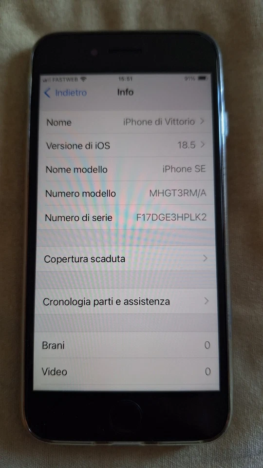 Apple iPhone SE 2a gen - 128GB - Nero (Sbloccato) Mod: A2296, foto 2 di 3