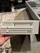 Hewlett Packard 68Pin External SCSI Drive Model C2983m P/N 5181-8795