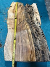 Tavola Di Ulivo Con Bellissime Vantare Fetta Per Lavorazioni In Legno