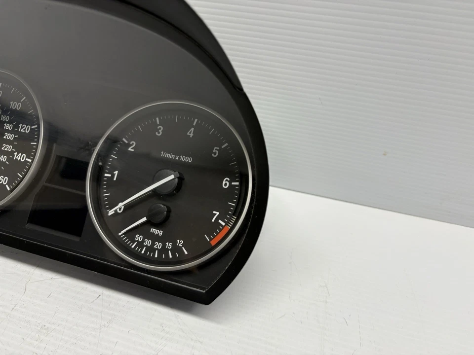 Cuadro de instrumentos velocímetro BMW X1 E84 2012-2015 9316148-01 OEM Foto 3 de 4