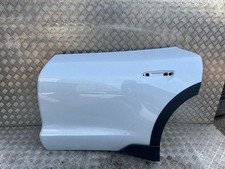 Porsche Taycan 9J1 2023 Links Tür hinten VAL314044 Porsche Taycan 9J1 2023 Links Tür hinten VAL314044