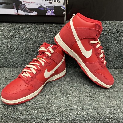 nike dunk first use red