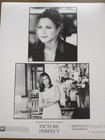 picture perfect 1997 movie presskit ex   jennifer aniston  jay mohr  kevin bacon — photo 2