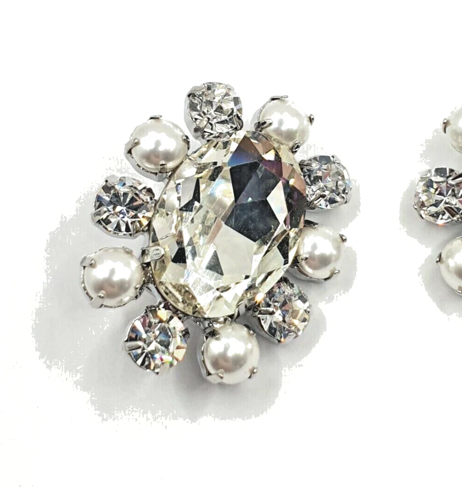 Auth Signed ALESSANDRA RICH Large Faceted Crystal & Pearls clip earrings 4cm - image 3 of 4