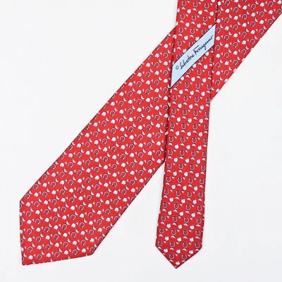 Cravate en soie Salvatore Ferragamo logo Gancini drapeau oiseau bouée sur rouge - Photo 1/4
