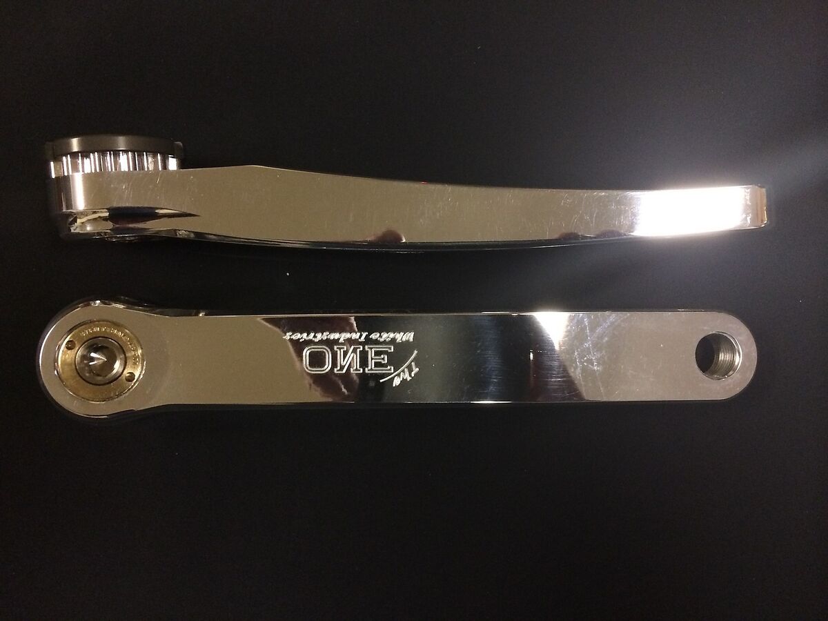 s-l1200.jpg s-l1200.jpg
