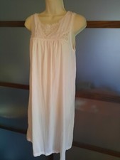 Vintage Vanity Fair Nightie Nightgown Nylon Tricot Lace Pink Small Romantic
