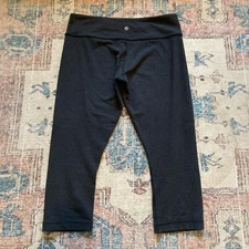 Lululemon Women's Size 6 See Measurements Gray Capri Align Leggings