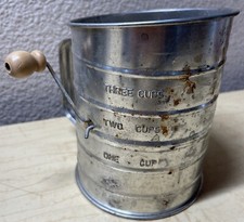 Vintage Rough And Rustic 3C Flour Sifter 5.5 Tall Wooden Ball End Turn Handle