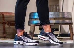 nike tn gs