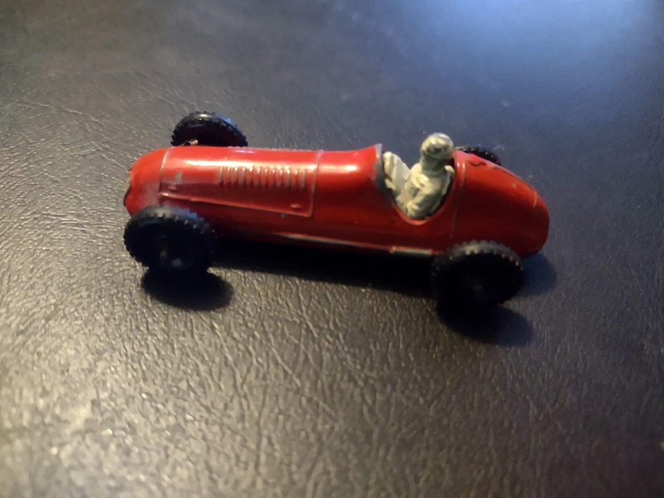 VINTAGE MASERATI LESNEY #52 RACE CAR DIE CAST CAR - Image 4 of 4