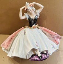 Bertolotti Milano anni '30, Italia V.B. 115 Lady At Boudoir 9,5”H porcellana fine HP