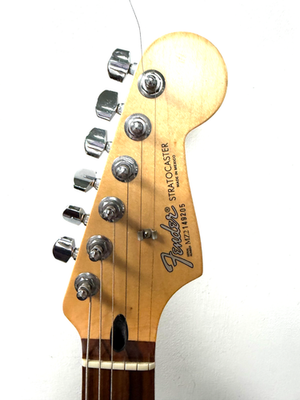 Fender Standard Stratocaster Electric Guitar Sunburst 2002/2003