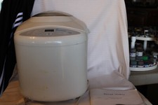 Toastmaster Automatic Bread Maker Machine TBR...