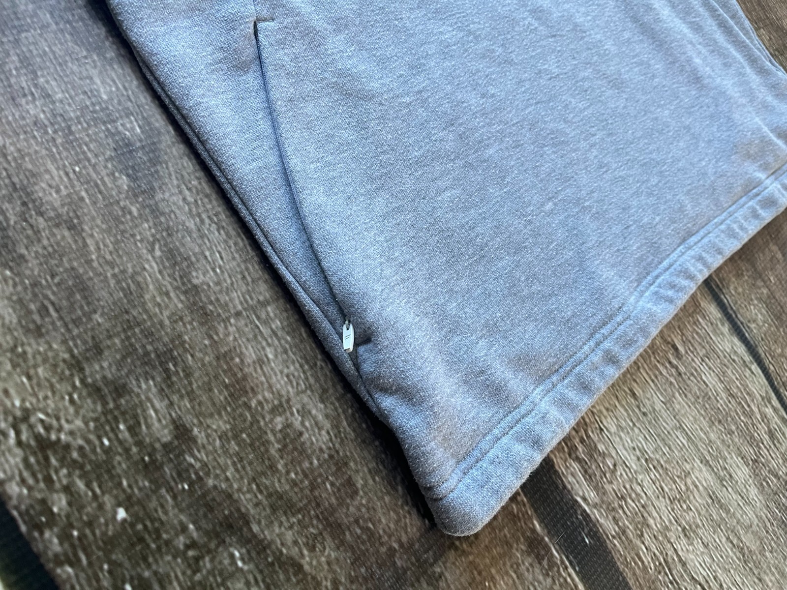 FABLETICS SHORT SLEEVE WORKOUT PULLOVER TERRY HOO… - image 2