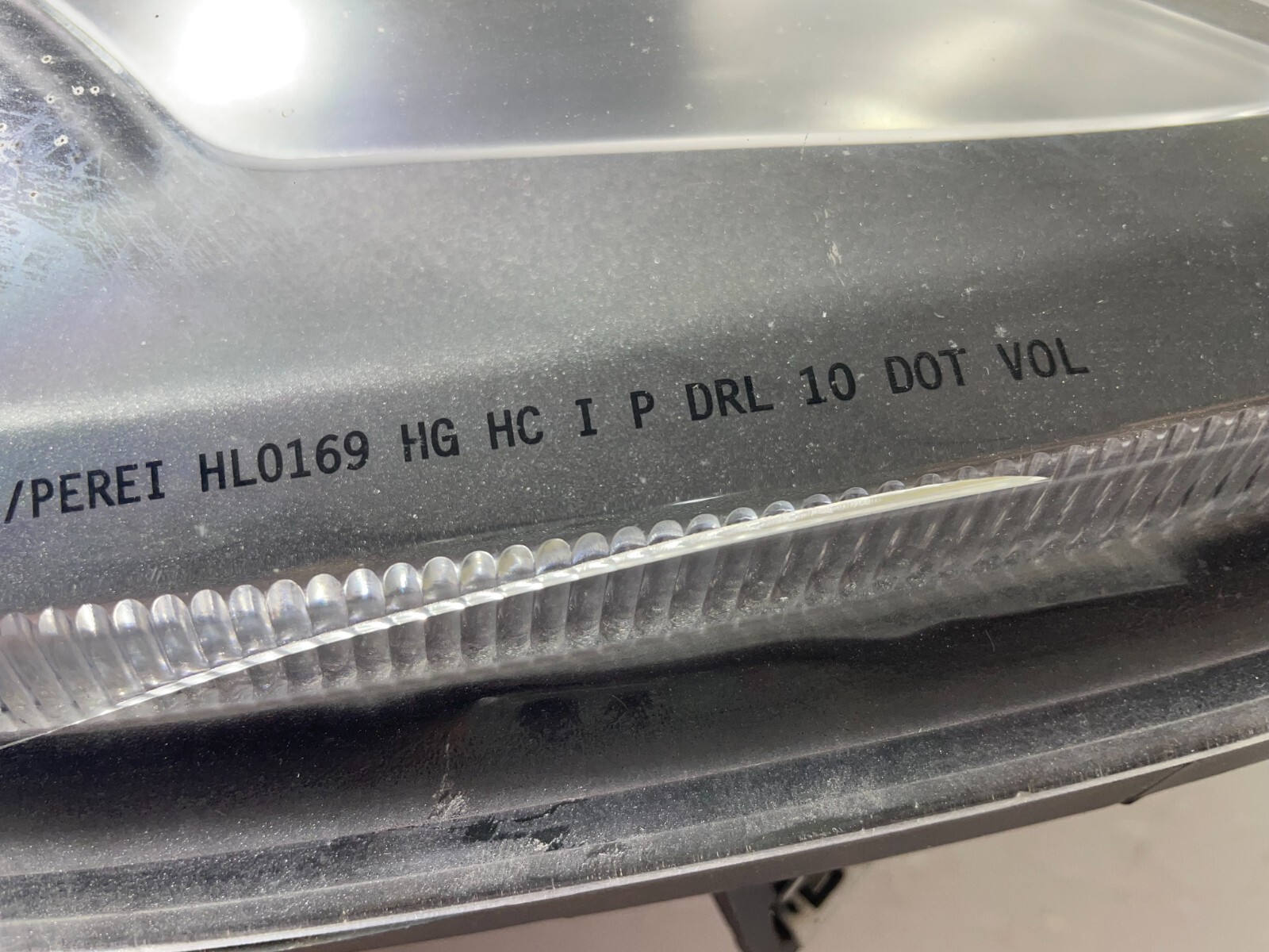 OEM | CRACK IN LENS | 2012-2014 McLaren MP4-12C HID Xenon Headlight (Passenger)