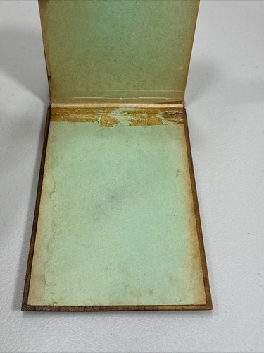 Flowers of the Holy Land Pressed Flower Book - Olive Wood Covers - Jerusalem - Picture 14 of 15