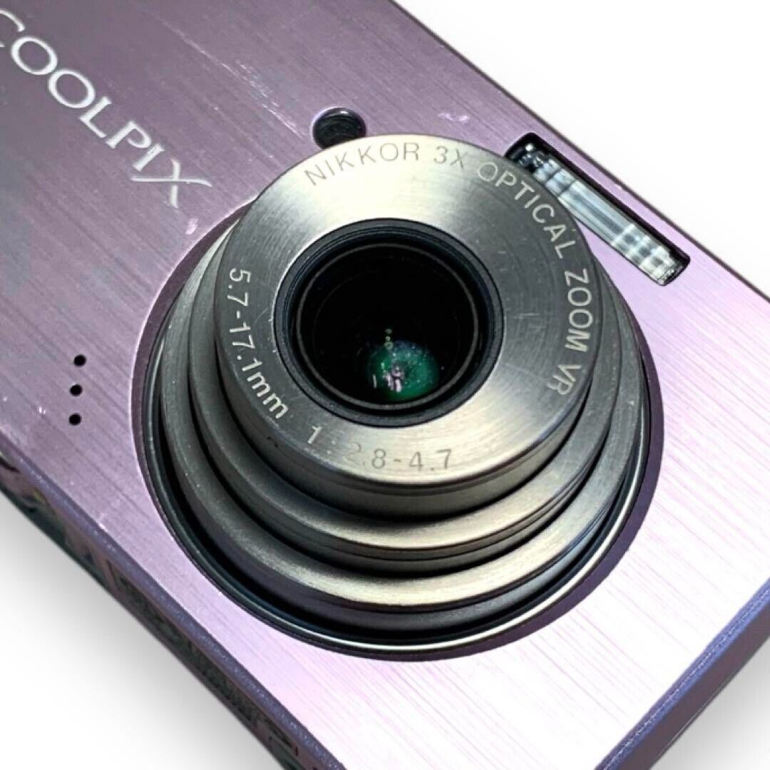 Nikon Coolpix S520 Pink Compact Digital Camera 8.0MP 2.8X Nikon Coolpix S520 Pink Compact Digital Camera 8.0MP 2.8X
