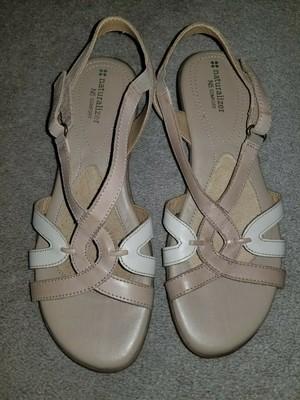 naturalizer beige sandals