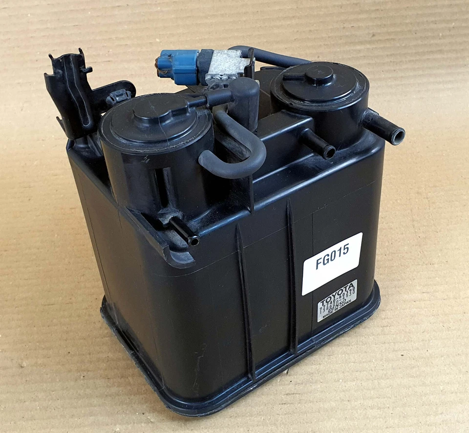 Bote de vapor Lexus LX470 1998-2002 77740-60390 OEM usado: Fit Land Cruiser Foto 2 de 4