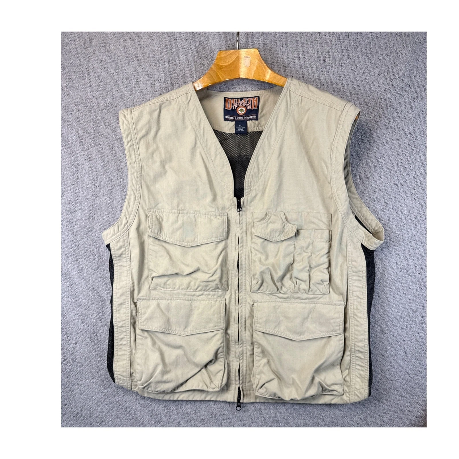 Duluth Trading Co XL Beige Nylon Vest Fishing Hunting Work Utility Pockets Mesh
Opens in a new windo